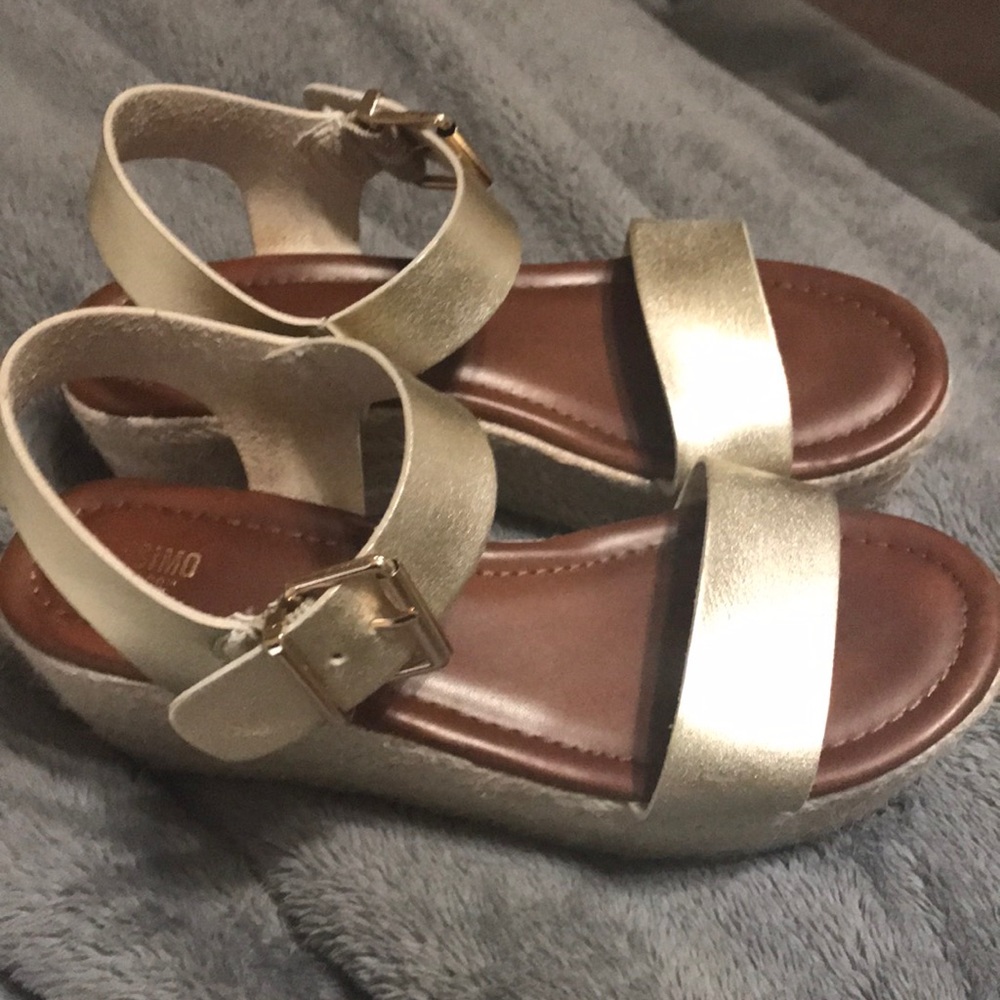 Mossimo platform Sandals